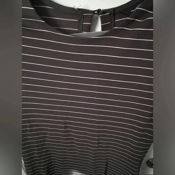 Club Monaco | Olive + White Striped Maxi Dress W/ Keyhole Back  | Size 14 - Picture 11 of 11